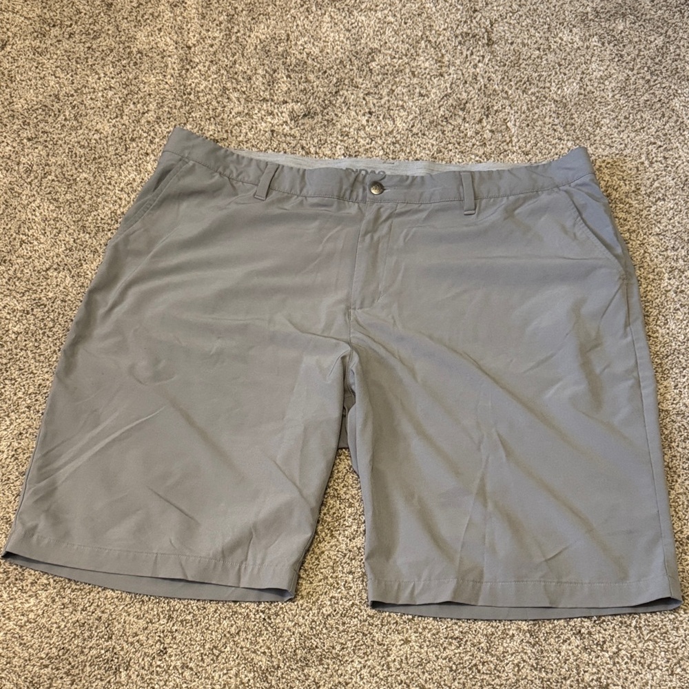 Men’s Adidas Golf Shorts 42